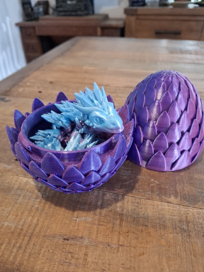 Flexi Dragon and Egg
